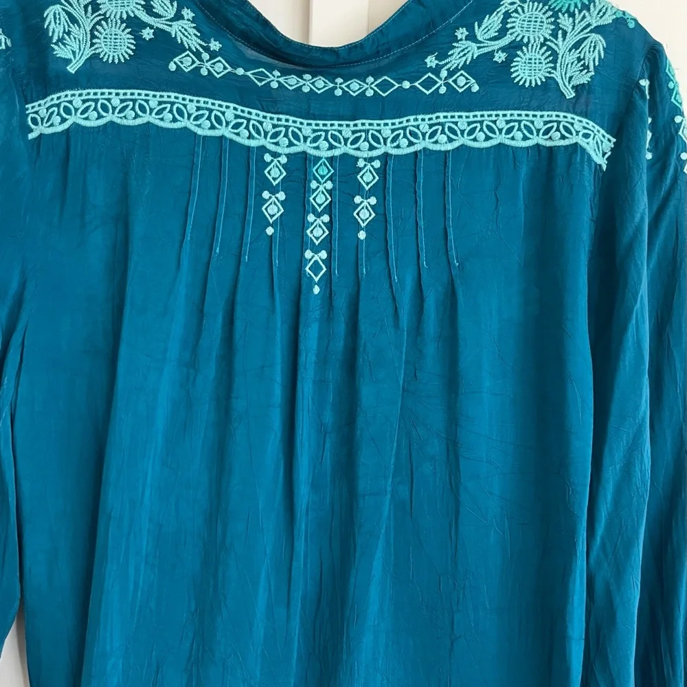 JOHNNY WAS Embroidered Turquoise Blouse Medium - Picture 3 of 4